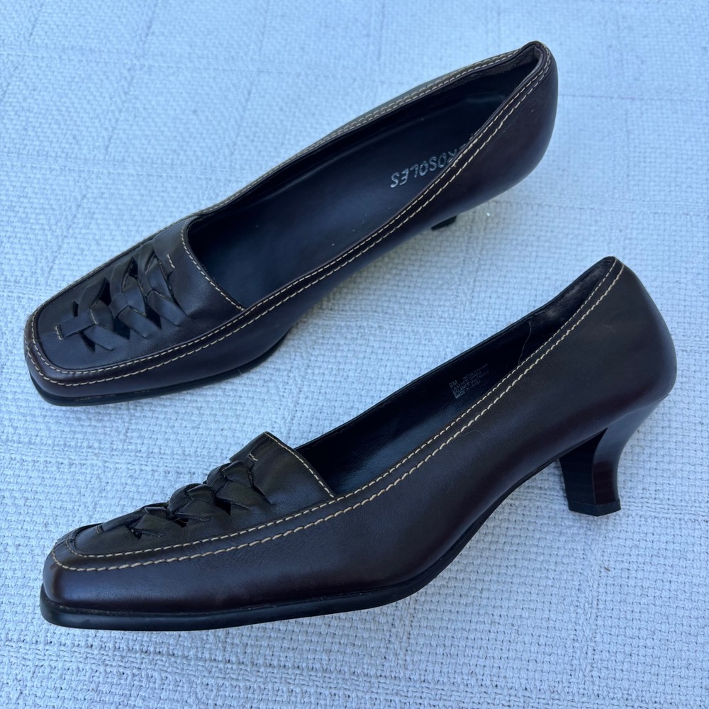 Women's 9 AEROSOLES Vintage 90's Y2K Brown Leather Woven Square Toe Kitten Heels
